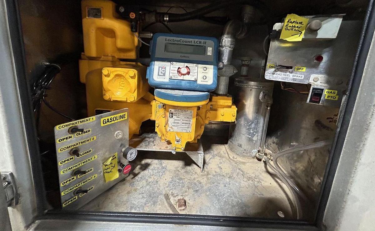 Used 2010 Kenworth T800