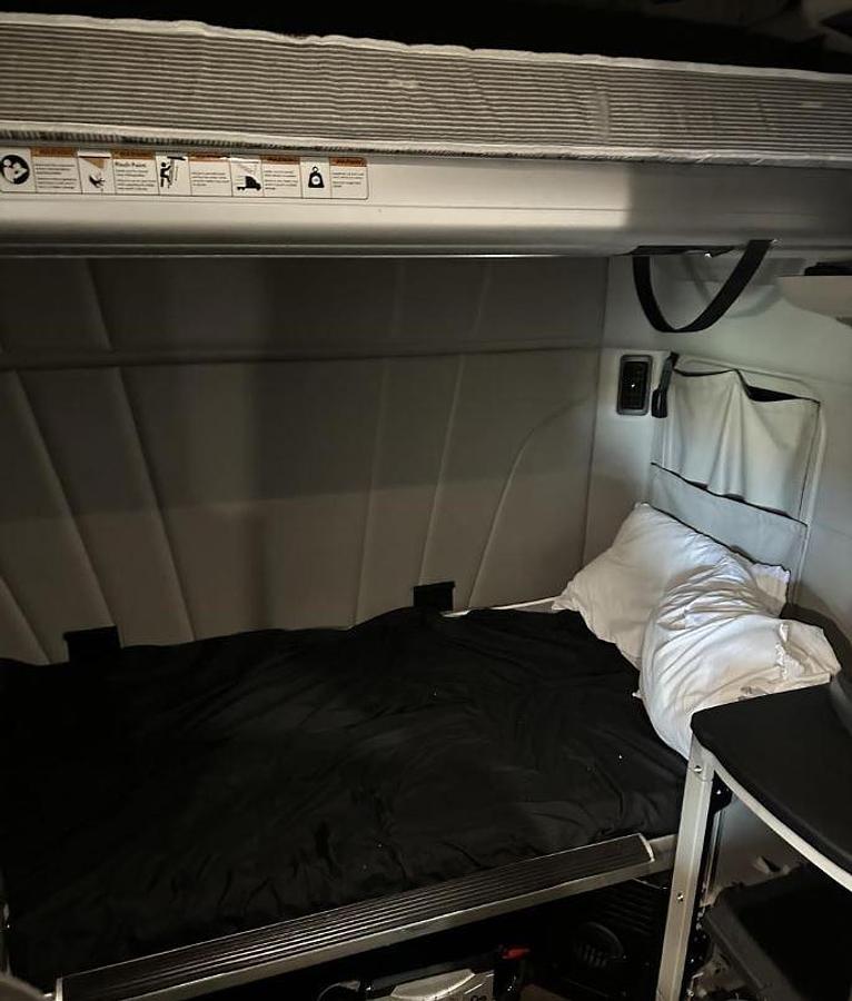 Used 2023 PETERBILT 579