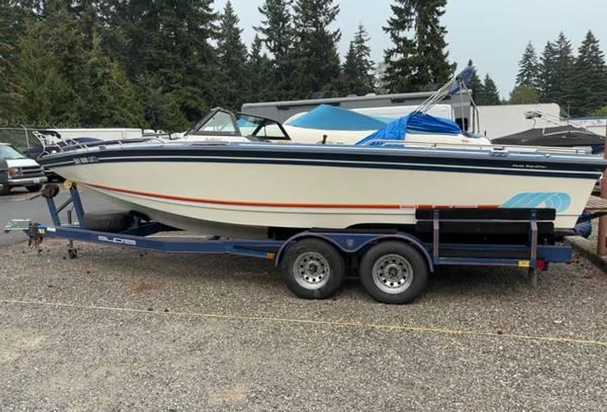 Used 1989 Supra Saltare 23' Open Bow
