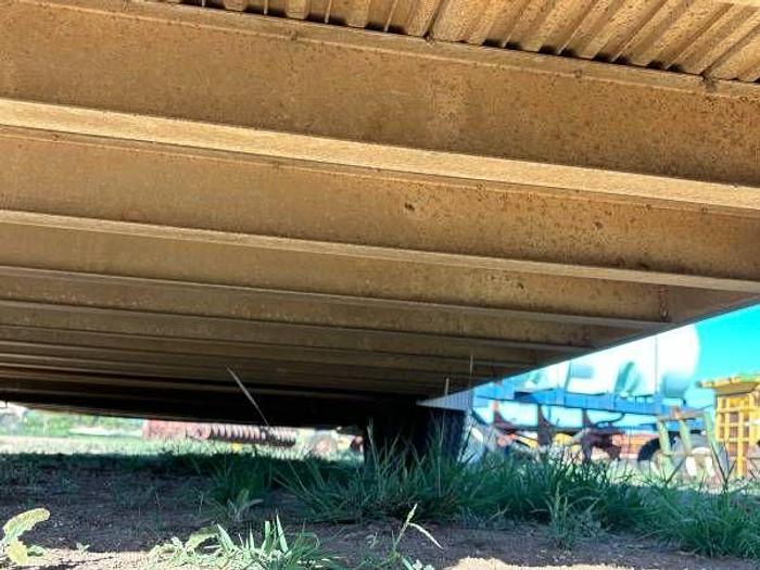 Used 1992 Featherlite Gooseneck Horse Stock Trailer