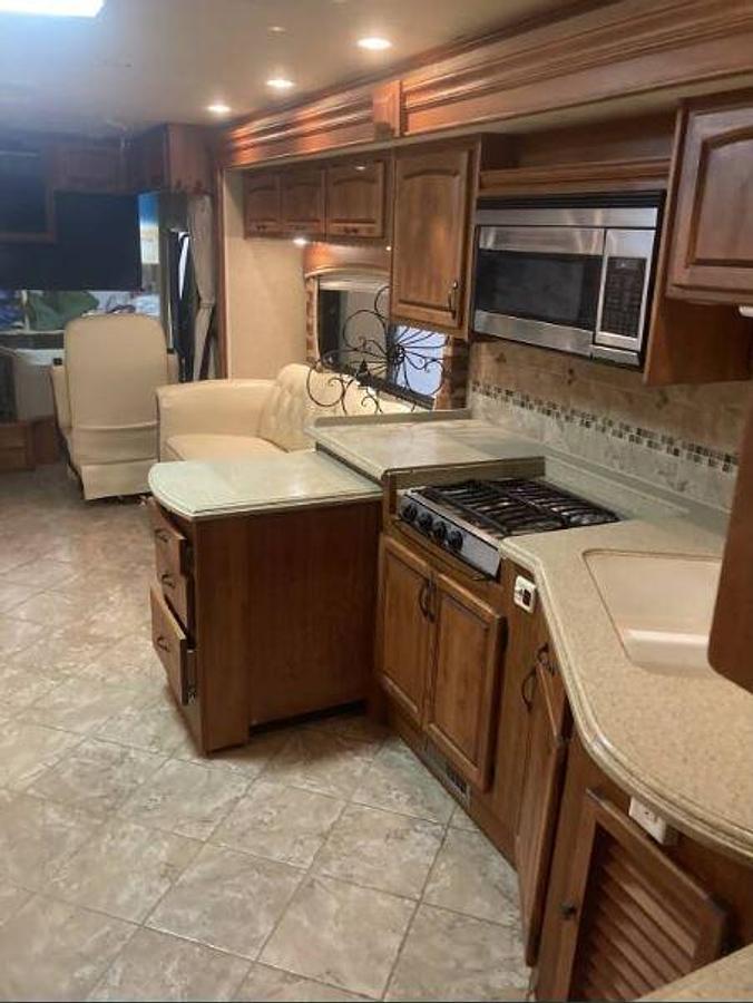 Used 2008 Holiday Rambler ENDEAVOR 40PDQ Class A Motorhome