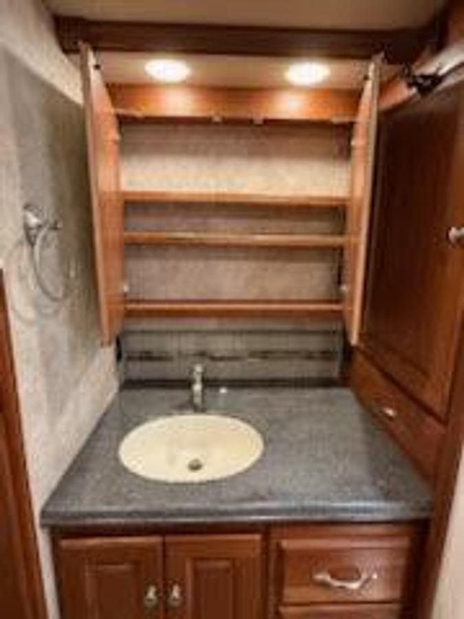 Used 2016 Winnebago Journey 40R