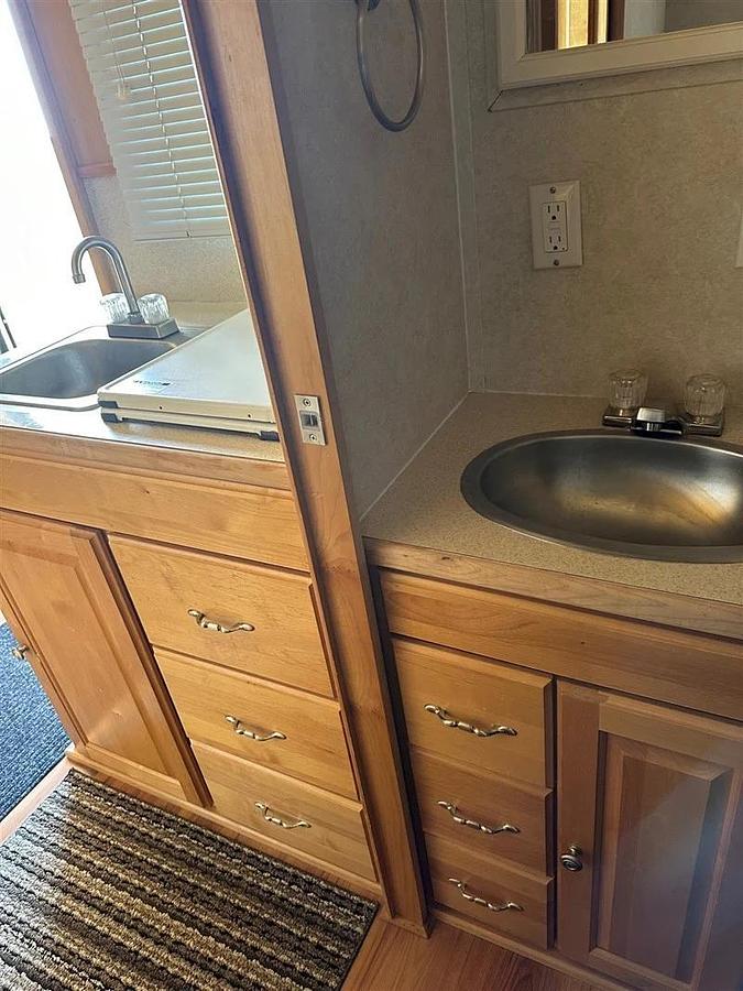 Used 2005 Classic Gold Series 3 Horse Trailer