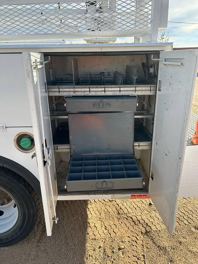 Used 2015 Ford F-550 4WD Service Truck