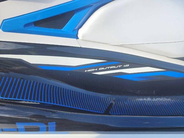 Used 2019 Yamaha Waverunner Deluxe with Triton Trailer