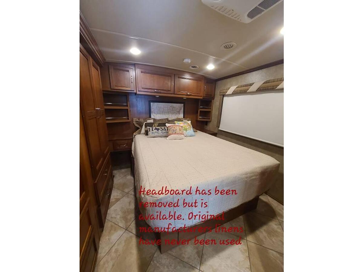 Used 2017 Winnebago Forza 34T