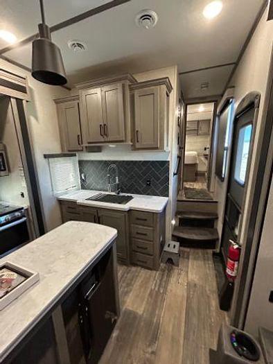 Used 2021 Keystone Raptor 415