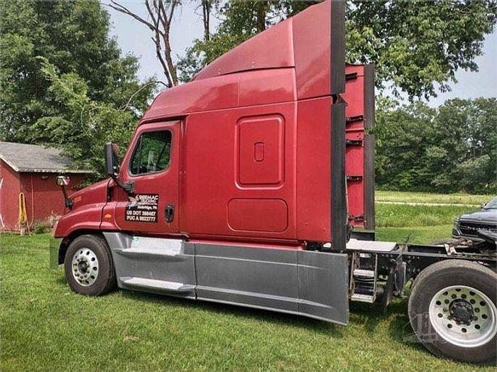 Used 2016 Freightliner Cascadia 125