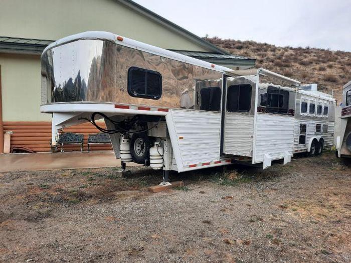 Used 1997 Freightliner FL50 3126 Cat Engine & 1998 4 horse hart QL trailer