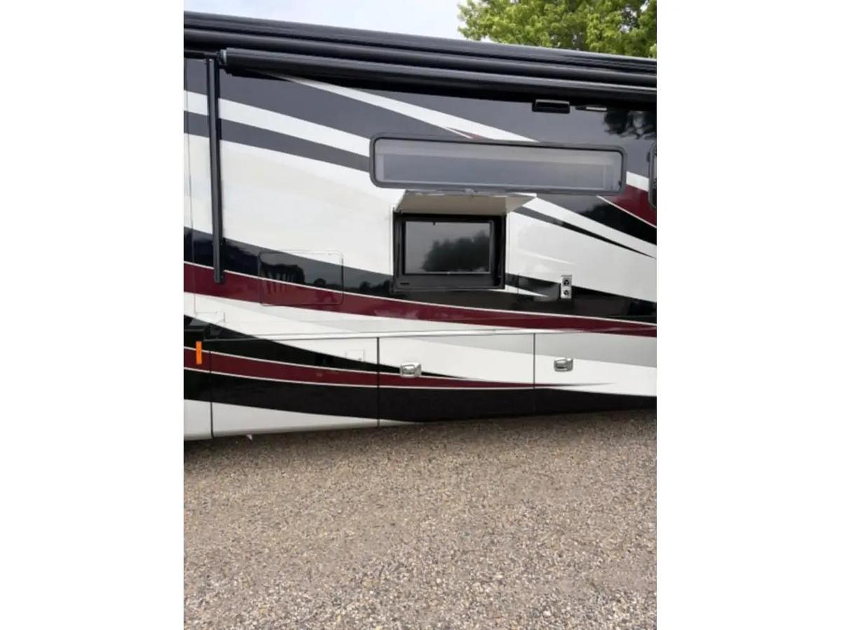 Used 2019 Tiffin Allegro Red 37PA