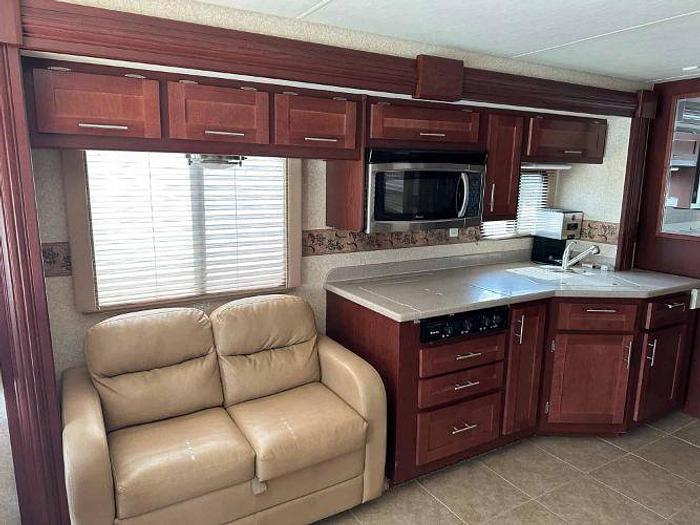 Used 2011 Forest River Berkshire 390BH