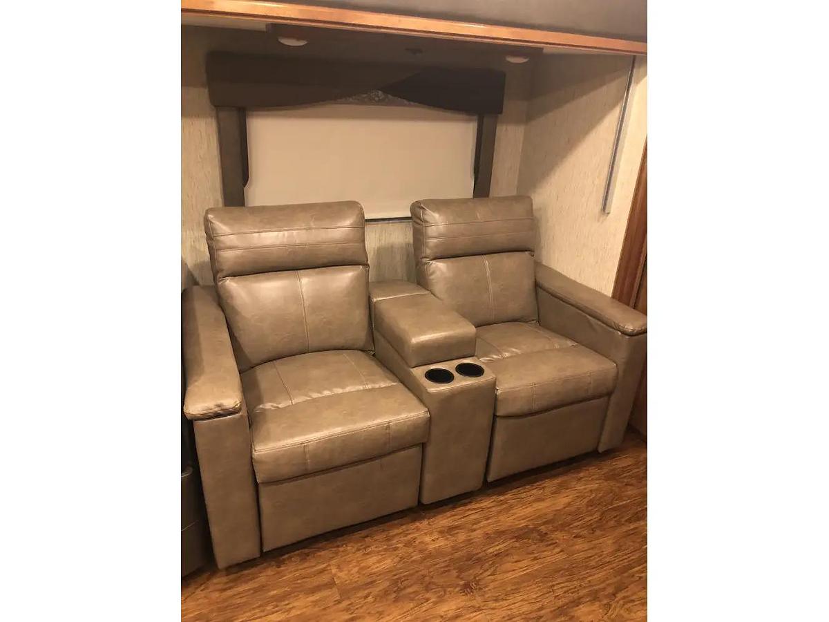 Used 2019 Coachmen Mirada Select 37SB Class A Motorhome