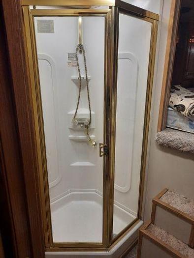 Used 1997 Freightliner FL50 3126 Cat Engine & 1998 4 horse hart QL trailer