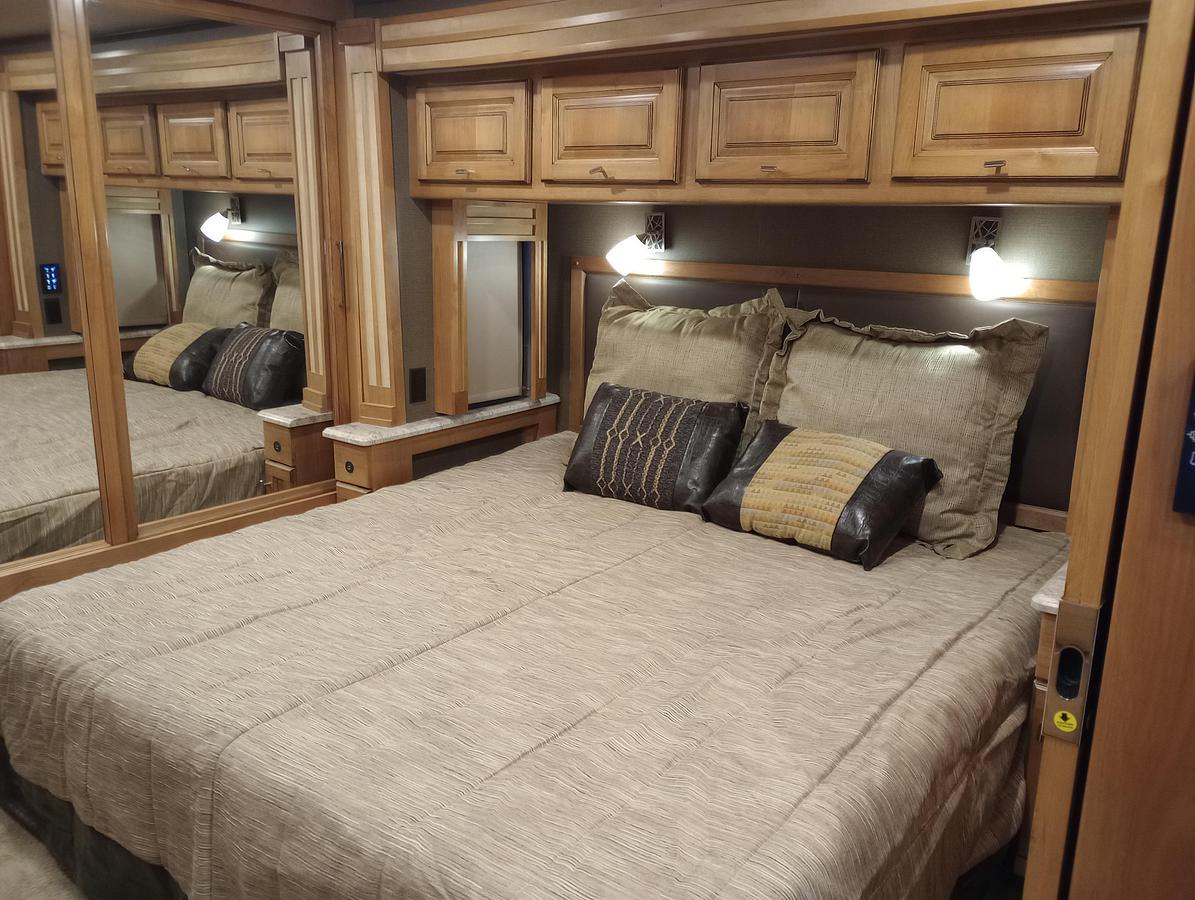 Used 2018 Tiffin Allegro Red 33AA