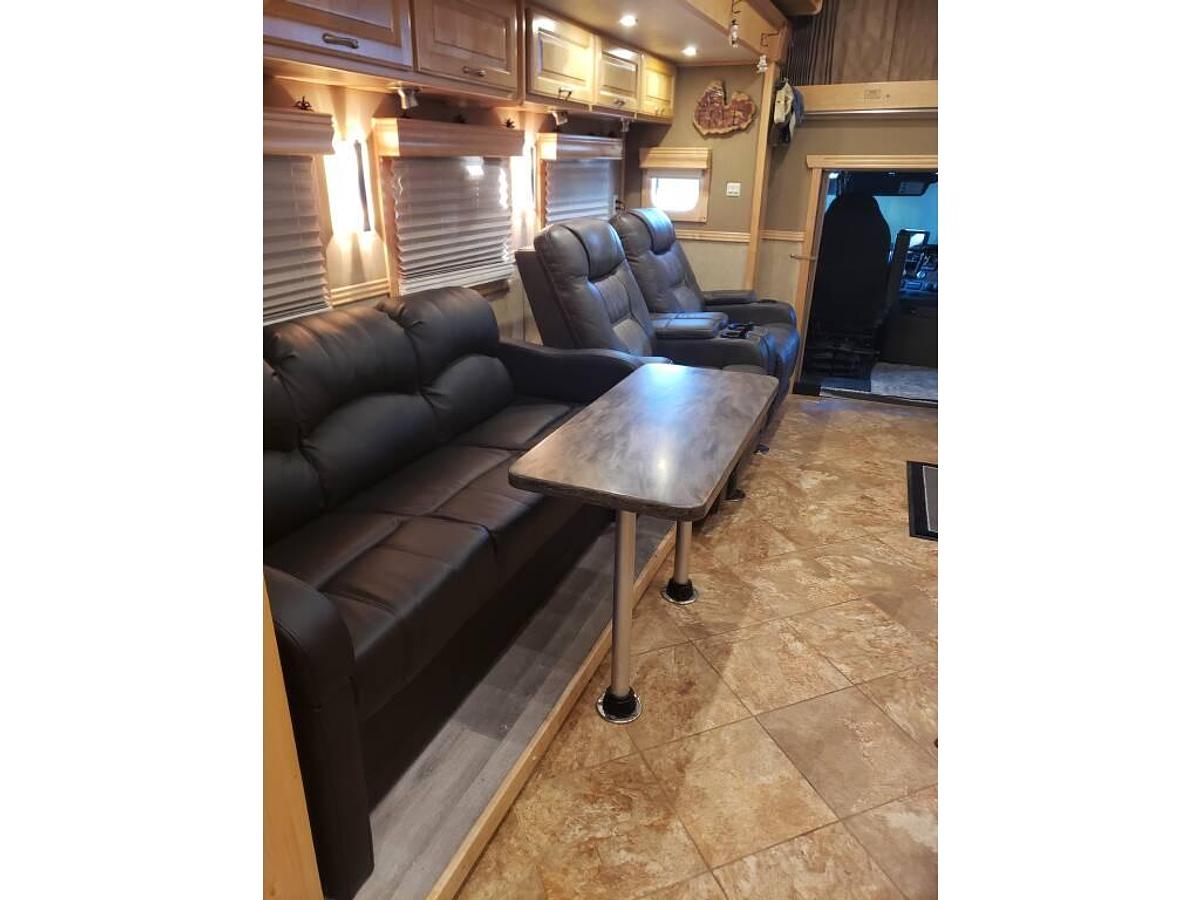 Used 2014 Show Hauler 36KTSSL Super C Motorhome
