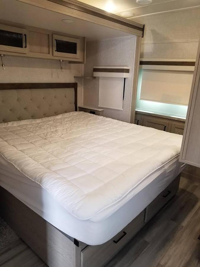 Used 2010 Forest River 34HB