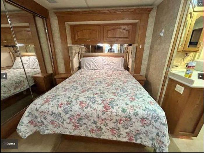 Used 2004 Travel Supreme Envoy 40DS04