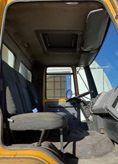 Used 1990 Ford CF7000