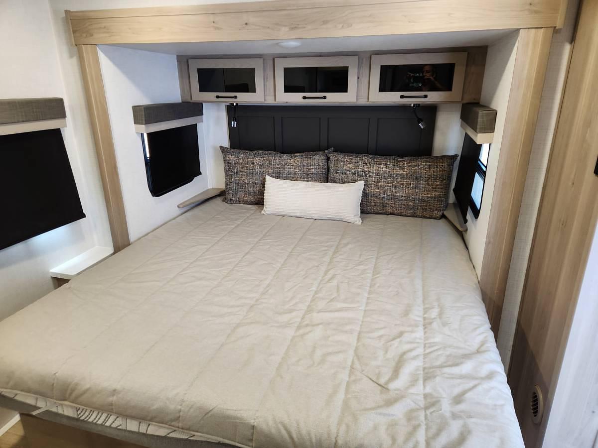 Used 2025 Forest River Rockwood Ultra Lite 2619FK Travel Trailer