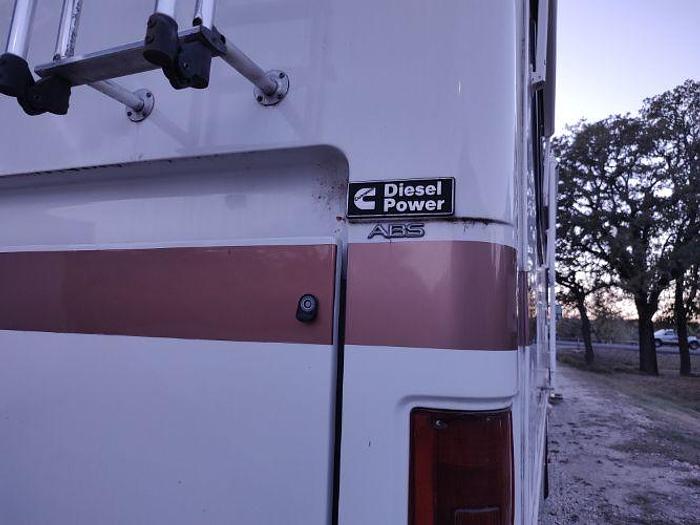 Used 2000 Monaco Dynasty 38P