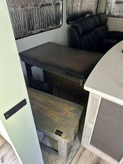 Used 2022 Keystone Montana High Country 331RL