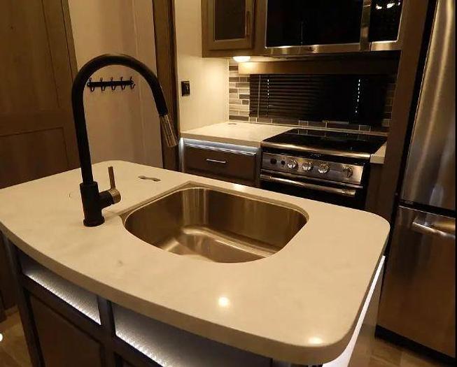 Used 2021 Keystone Montana 3761FL