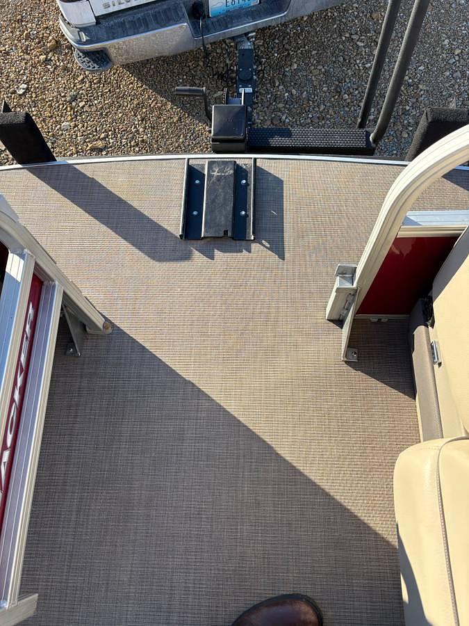 Used 2020 Suntracker Pontoon Sport Fish Deluxe