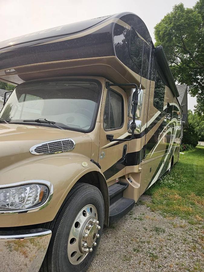 Used 2014 Jayco Seneca 36FK