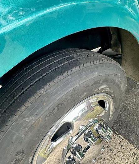 Used 2001 INTERNATIONAL 9900