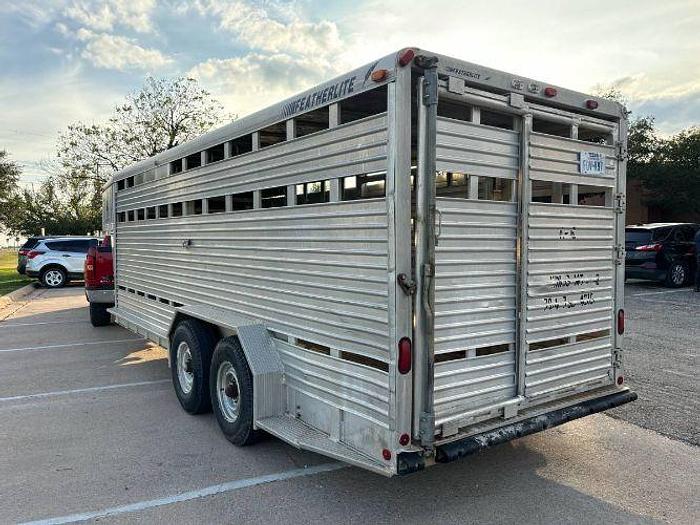 Used 1992 Featherlite Gooseneck Horse Stock Trailer