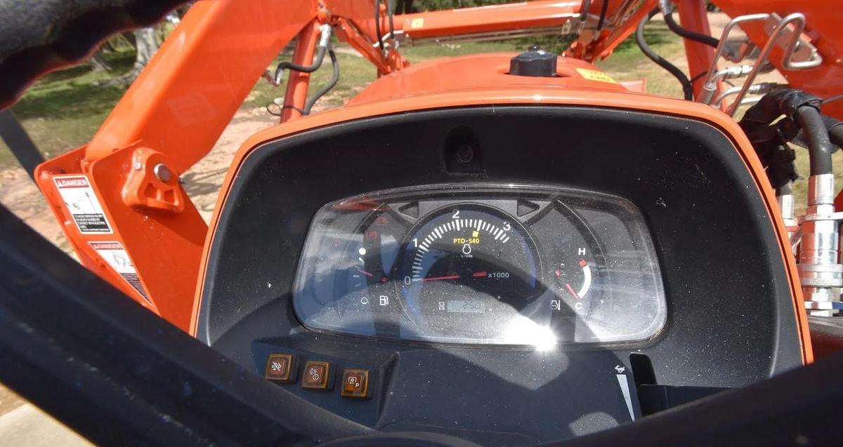 Used 2024 Kubota L3302HST