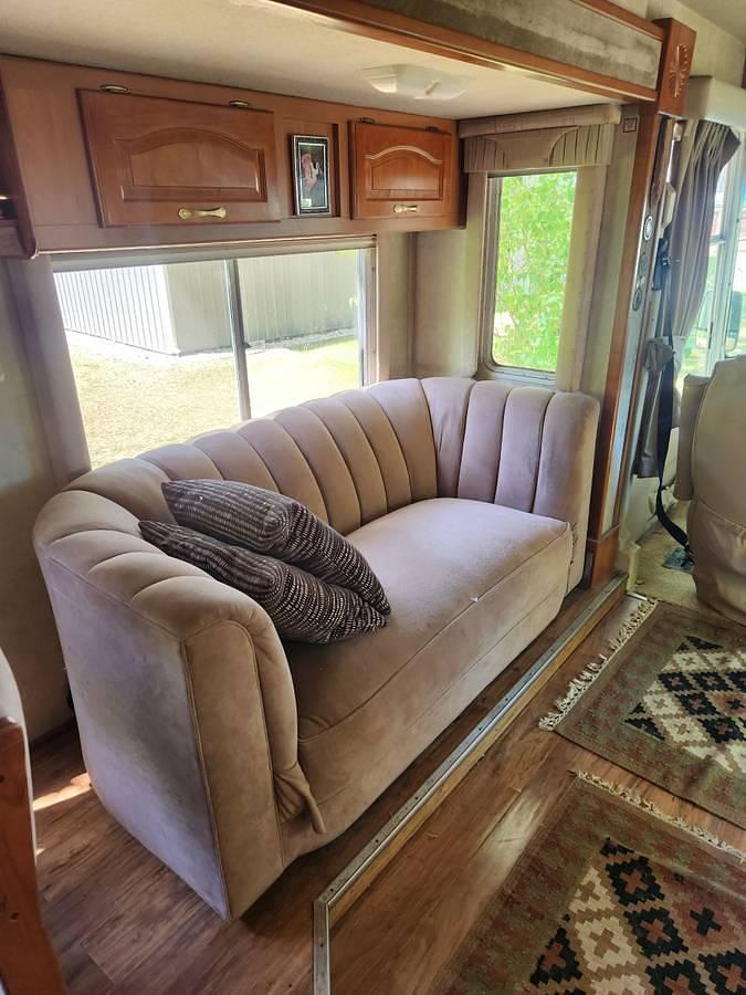 Used 2001 Damon Motorhome
