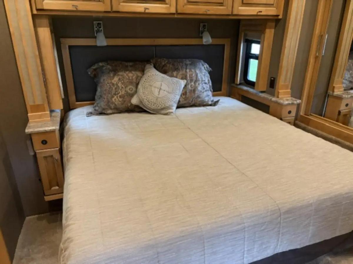 Used 2019 Tiffin Allegro Red 37PA