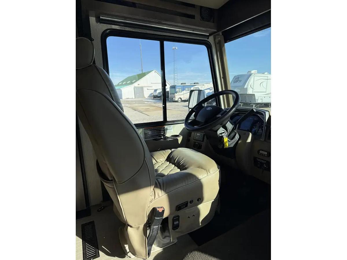 Used 2021 Winnebago Adventurer 30T Class A Motorhome