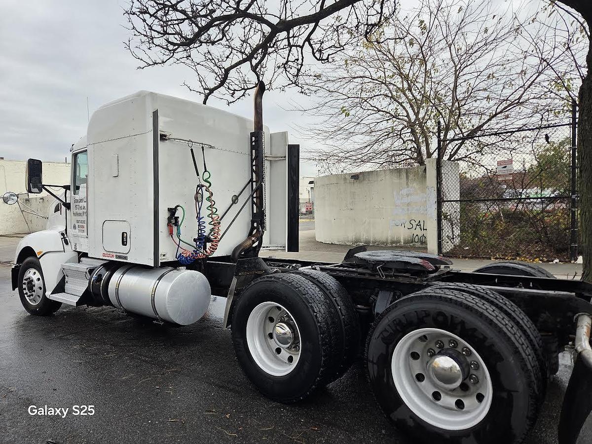 Used 2013 Kenworth T660 Sleeper Semi Truck