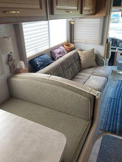 Used 2001 Fleetwood Expedition