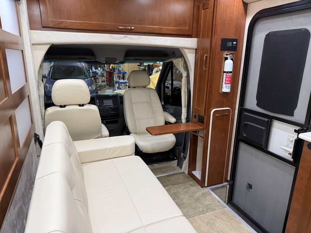 Used 2016 Pleasure-Way Plateau