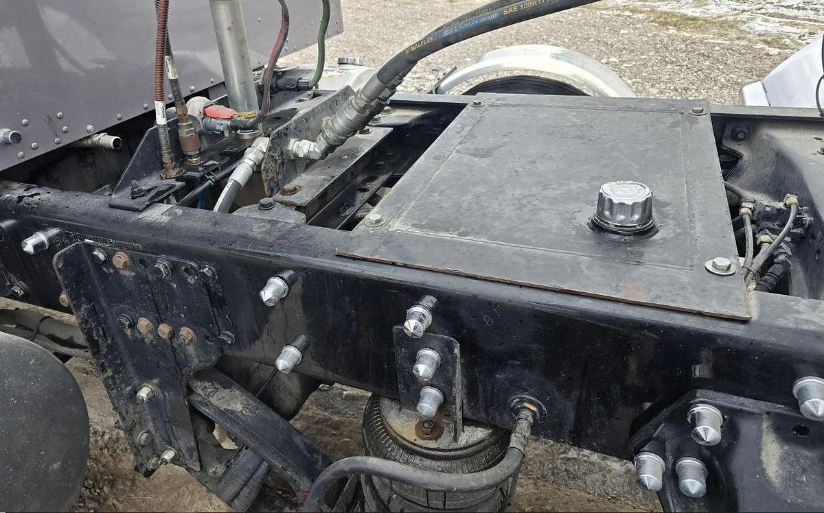 Used 2022 Kenworth W900L