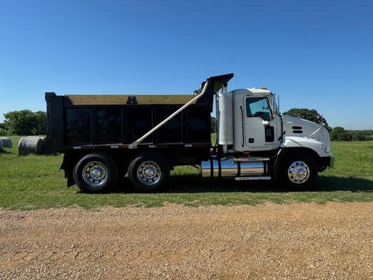 Used 2009 Mack
