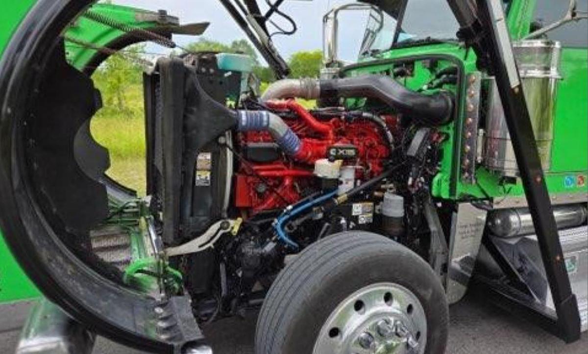 Used 2021 Peterbilt 389
