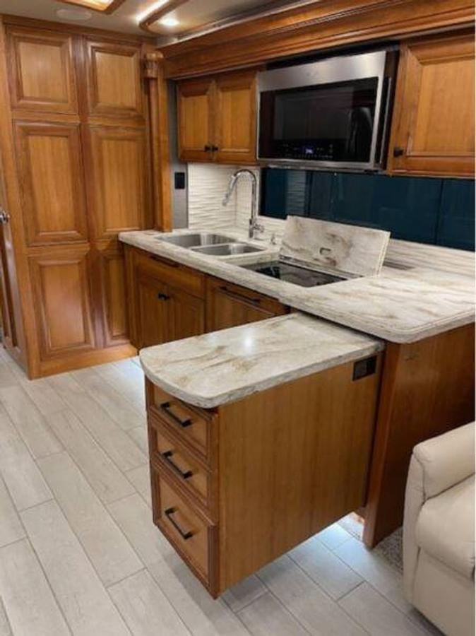 Used 2022 Tiffin Motorhomes ALLEGRO BUS 40IP Class A Motorhome