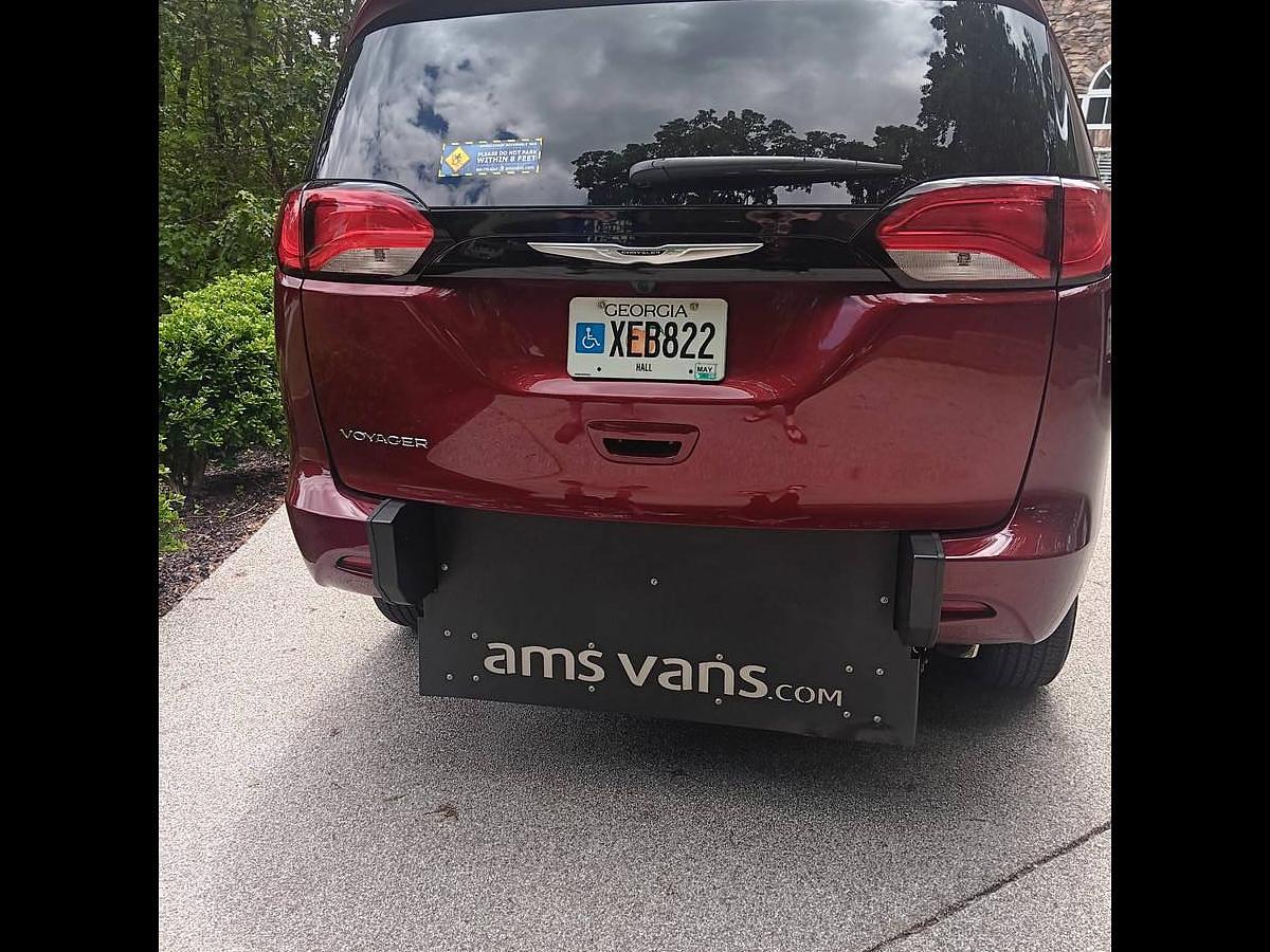 Used 2023 CHRYSLER Voyager