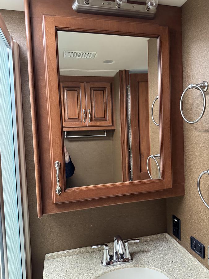 Used 2012 Fleetwood Discovery 40X Class A Diesel Motorhome