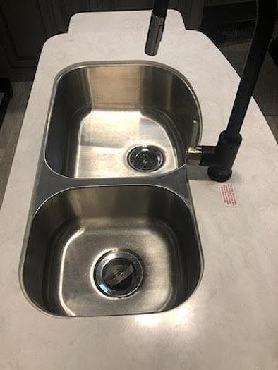 Used 2021 Keystone Montana 3760FL