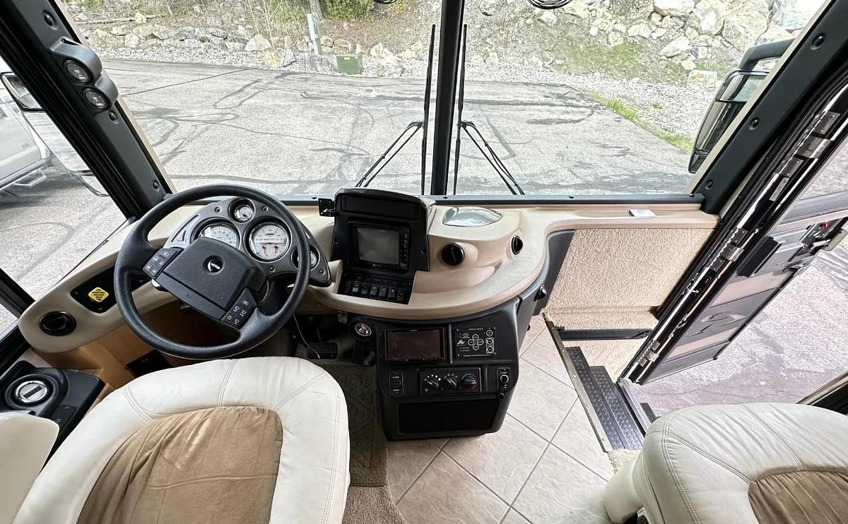 Used 2003 Fleetwood Revolution 40C