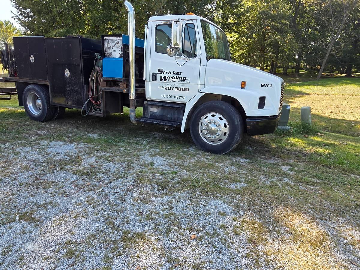 Used 1999 Frieghtliner FL70