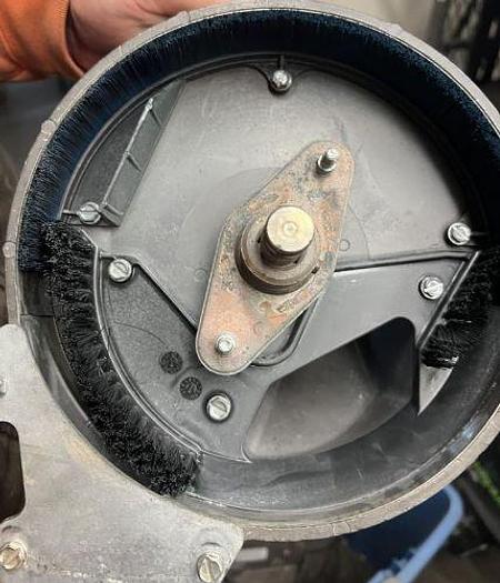 Used 2009 KINZE 3600 Planter