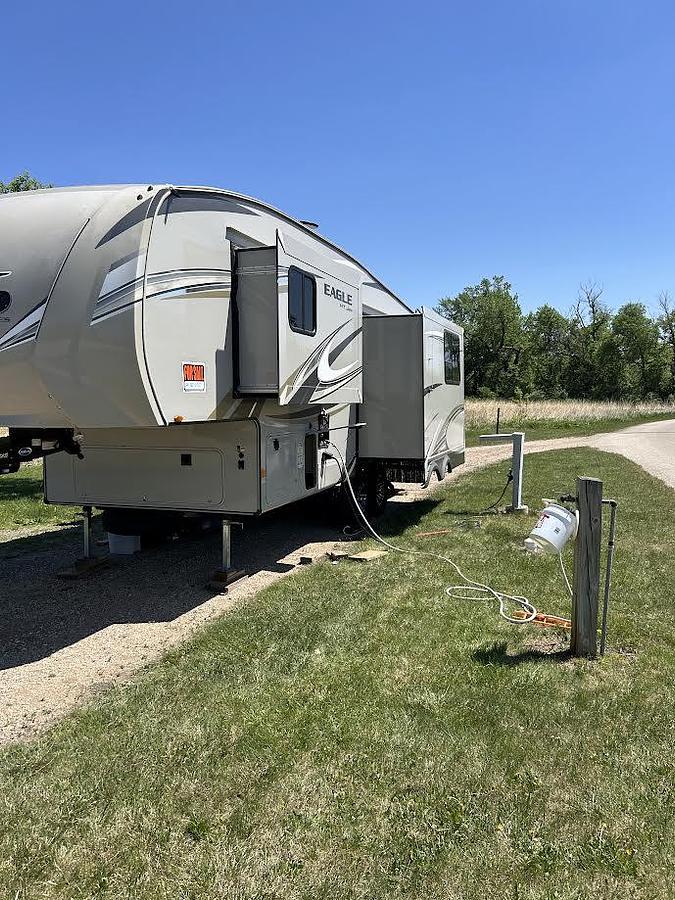 Used 2019 Jayco Eagle HT 24.5CKTS Fifth Wheel