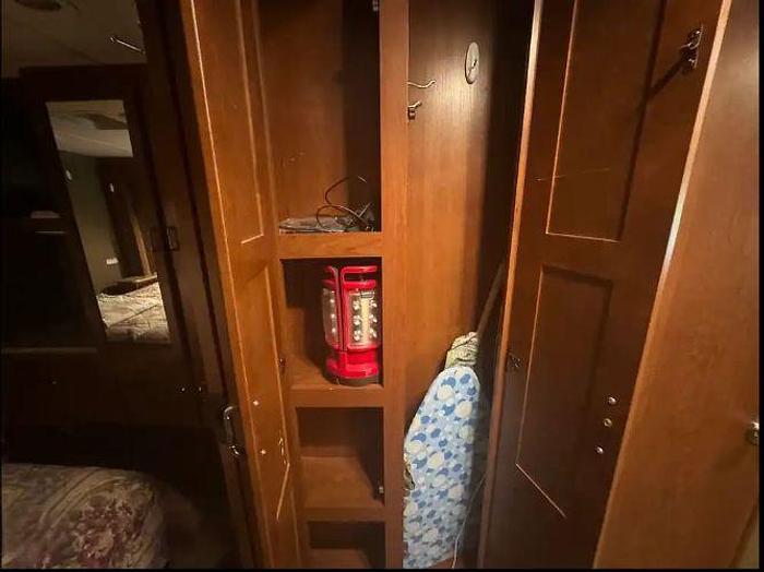 Used 2015 Thor Motor Coach Hurricane 27K