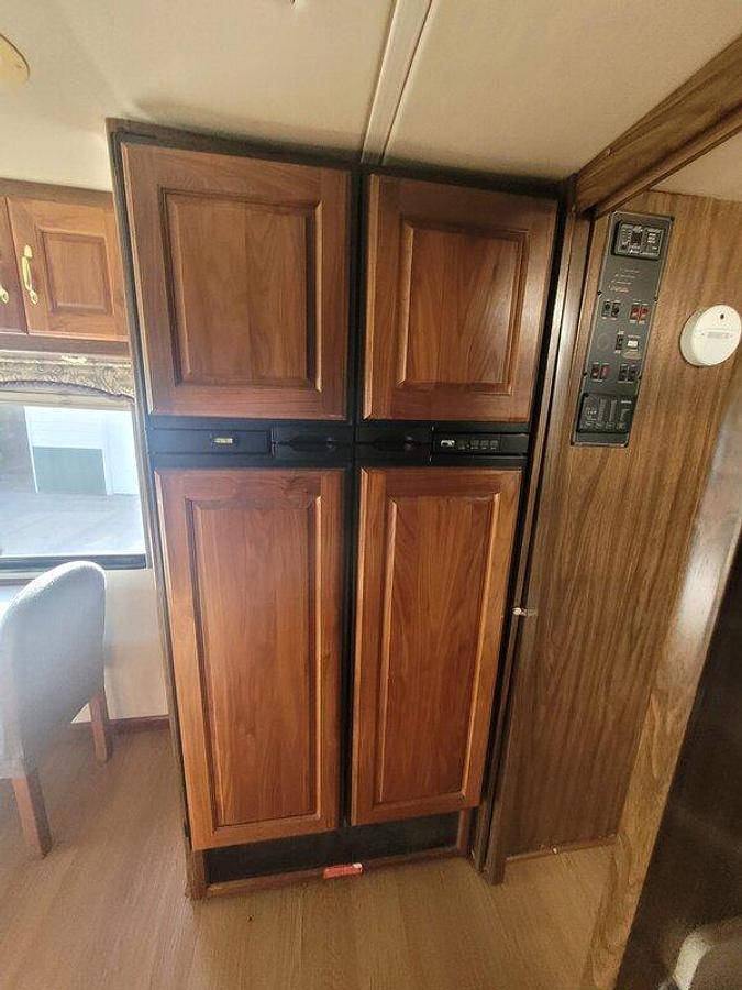 Used 2002 Holiday Rambler Endeavor